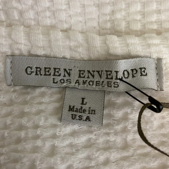 Green Envelope Sleeveless Button Front with Tie- L - Picture 4 of 6